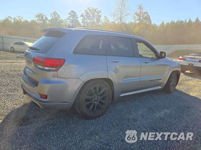 Trzecie zdjęcie samochodu z tyłu: 2018 JEEP GRAND CHEROKEE OVERLAND VIN:1C4RJFCG8JC355952 - miniatura
