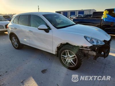 Czwarte zdjęcie samochodu z boku: 2014 PORSCHE CAYENNE VIN:WP1AA2A25ELA01310 - miniatura