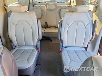 Zdjęcie 10 z 13 samochodu: 2017 CHRYSLER PACIFICA TOURING L VIN:2C4RC1BG3HR677737 - miniatura