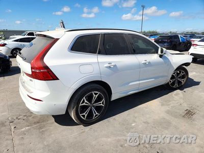 Trzecie zdjęcie samochodu z tyłu: 2022 VOLVO XC60 B5 MOMENTUM VIN:YV4L12DK0N1950150 - miniatura