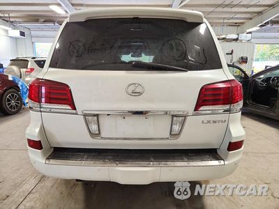 Zdjęcie 6 z 13 samochodu: 2014 LEXUS LX 570 VIN:JTJHY7AX2E4162001 - miniatura