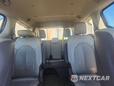 Zdjęcie 10 z 13 samochodu: 2017 CHRYSLER PACIFICA TOURING L PLUS VIN:2C4RC1EG3HR627948 - miniatura