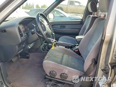 Zdjęcie 7 z 13 samochodu: 2001 NISSAN PATHFINDER SE VIN:JN8DR07Y31W532123 - miniatura