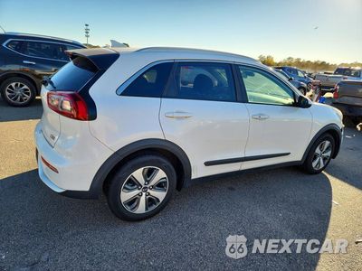 Trzecie zdjęcie samochodu z tyłu: 2018 KIA NIRO LX VIN:KNDCB3LC2J5203202 - miniatura