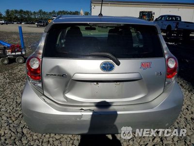 Zdjęcie 6 z 12 samochodu: 2012 TOYOTA PRIUS C ONE VIN:JTDKDTB38C1508107 - miniatura