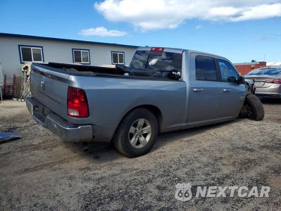 Trzecie zdjęcie samochodu z tyłu: 2019 RAM 1500 CLASSIC SLT VIN:1C6RR6TT2KS613001 - miniatura