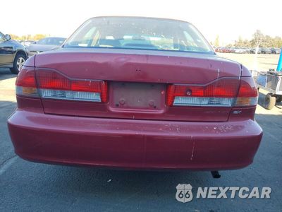 Zdjęcie 6 z 12 samochodu: 2002 HONDA ACCORD EX VIN:JHMCG66032C029253 - miniatura