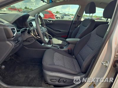 Zdjęcie 7 z 13 samochodu: 2018 HYUNDAI IONIQ SEL VIN:KMHC75LC2JU072724 - miniatura