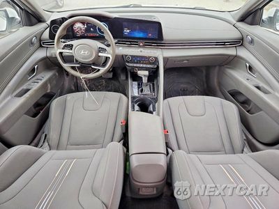 Zdjęcie 8 z 13 samochodu: 2025 HYUNDAI ELANTRA SEL VIN:KMHLS4DGXSU913409 - miniatura