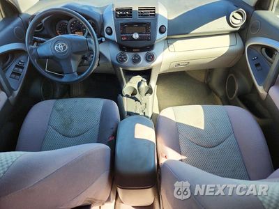 Zdjęcie 8 z 13 samochodu: 2008 TOYOTA RAV4 BASE VIN:JTMBK33V886030688 - miniatura