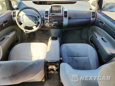 Zdjęcie 8 z 13 samochodu: 2004 TOYOTA PRIUS BASE VIN:JTDKB20U740081280 - miniatura