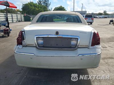 Zdjęcie 6 z 12 samochodu: 2005 LINCOLN TOWN CAR SIGNATURE VIN:1LNHM81W75Y649243 - miniatura