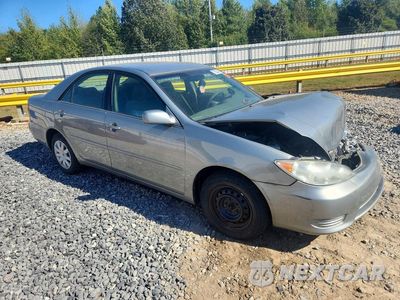 Czwarte zdjęcie samochodu z boku: 2005 TOYOTA CAMRY LE VIN:4T1BE32KX5U602734 - miniatura