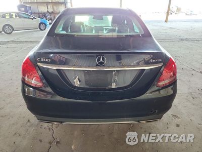 Zdjęcie 6 z 12 samochodu: 2017 MERCEDES-BENZ C 300 4MATIC VIN:55SWF4KB2HU194637 - miniatura
