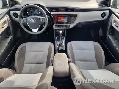 Zdjęcie 8 z 12 samochodu: 2018 TOYOTA COROLLA LE VIN:2T1BURHE1JC040483 - miniatura