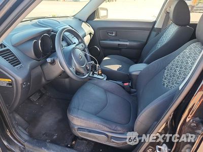 Zdjęcie 7 z 13 samochodu: 2010 KIA SOUL + VIN:KNDJT2A20A7179933 - miniatura