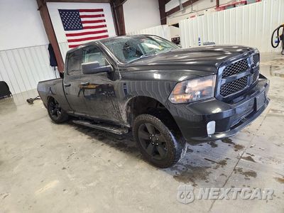 Czwarte zdjęcie samochodu z boku: 2018 RAM 1500 ST VIN:1C6RR7FG6JS254612 - miniatura