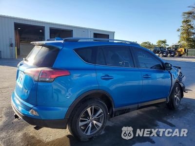 Trzecie zdjęcie samochodu z tyłu: 2018 TOYOTA RAV4 XLE VIN:JTMWFREV9JD132122 - miniatura