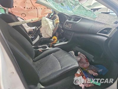 Zdjęcie 7 z 12 samochodu: 2017 NISSAN SENTRA S VIN:3N1AB7APXHY259022 - miniatura