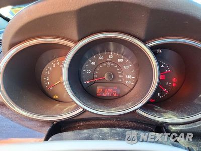 Zdjęcie 9 z 13 samochodu: 2012 KIA SORENTO LX VIN:5XYKT3A12CG229738 - miniatura