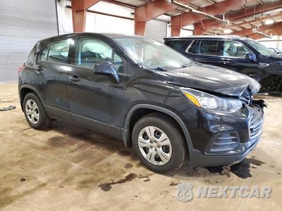 Czwarte zdjęcie samochodu z boku: 2019 CHEVROLET TRAX LS VIN:3GNCJKSB2KL170409 - miniatura