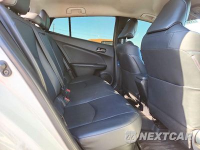 Zdjęcie 10 z 12 samochodu: 2016 TOYOTA PRIUS THREE TOURING VIN:JTDKARFU2G3515448 - miniatura