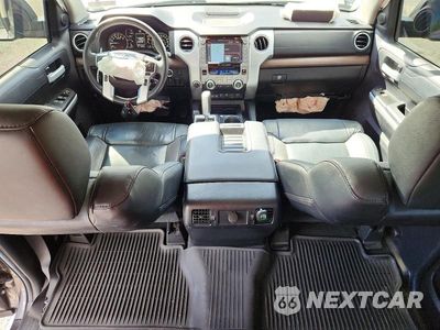 Zdjęcie 8 z 12 samochodu: 2021 TOYOTA TUNDRA CREWMAX LIMITED VIN:5TFHY5F14MX003859 - miniatura