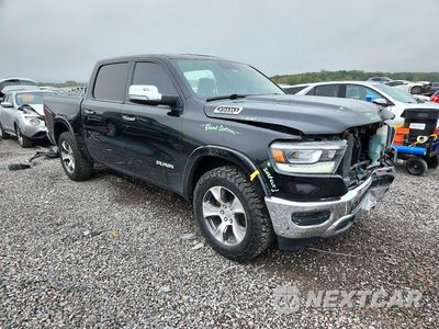Czwarte zdjęcie samochodu z boku: 2019 RAM 1500 LARAMIE VIN:1C6SRFJT3KN504825 - miniatura