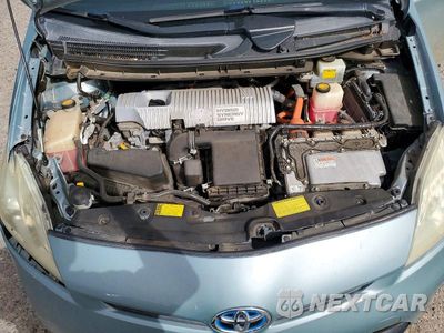 Zdjęcie 11 z 12 samochodu: 2012 TOYOTA PRIUS TWO VIN:JTDKN3DU0C1580552 - miniatura