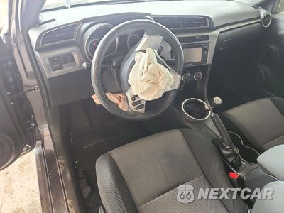 Zdjęcie 8 z 13 samochodu: 2015 SCION TC BASE VIN:JTKJF5C76F3089243 - miniatura