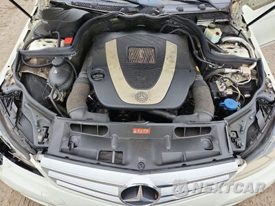 Zdjęcie 11 z 12 samochodu: 2012 MERCEDES-BENZ C 300 4MATIC VIN:WDDGF8BB6CR193352 - miniatura