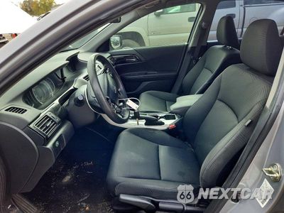 Zdjęcie 7 z 12 samochodu: 2017 HONDA ACCORD LX VIN:1HGCR2F33HA279404 - miniatura