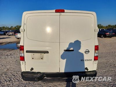 Zdjęcie 6 z 12 samochodu: 2017 NISSAN NV 2500 HD SV VIN:1N6BF0KY6HN809394 - miniatura