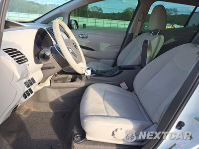 Zdjęcie 7 z 12 samochodu: 2011 NISSAN LEAF SV VIN:JN1AZ0CP7BT005896 - miniatura