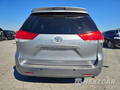Zdjęcie 6 z 13 samochodu: 2014 TOYOTA SIENNA LE VIN:5TDJK3DC3ES089927 - miniatura