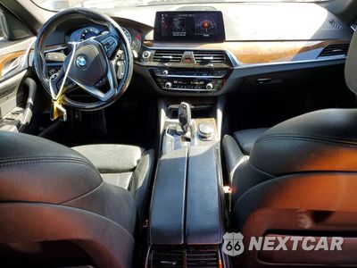 Zdjęcie 8 z 12 samochodu: 2018 BMW 530XE VIN:WBAJB1C55JB084265 - miniatura