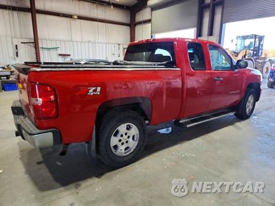 Trzecie zdjęcie samochodu z tyłu: 2011 CHEVROLET SILVERADO K1500 LT VIN:1GCRKSE38BZ255431 - miniatura