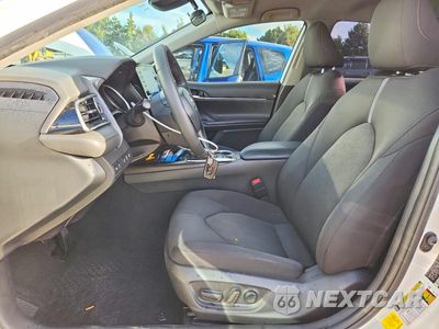 Zdjęcie 7 z 12 samochodu: 2022 TOYOTA CAMRY LE VIN:4T1C31AK0NU588598 - miniatura