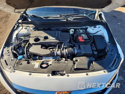 Zdjęcie 11 z 12 samochodu: 2018 HONDA ACCORD TOURING VIN:1HGCV2F96JA029628 - miniatura