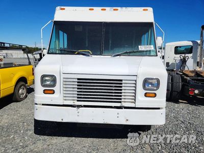 Piąte zdjęcie samochodu w środku: 2011 FORD F59 DELIVERY TRUCK VIN:1F66F5KY9B0A05681 - miniatura