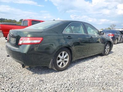 Trzecie zdjęcie samochodu z tyłu: 2010 TOYOTA CAMRY LE VIN:4T1BF3EK9AU553450 - miniatura