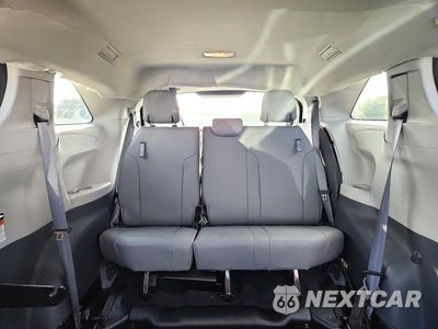 Zdjęcie 10 z 13 samochodu: 2022 TOYOTA SIENNA XLE VIN:5TDYRKEC9NS118074 - miniatura