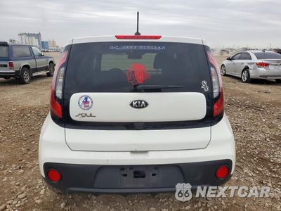 Zdjęcie 6 z 12 samochodu: 2017 KIA SOUL BASE VIN:KNDJN2A26H7503391 - miniatura