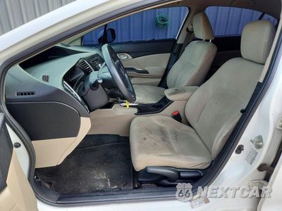 Zdjęcie 7 z 12 samochodu: 2013 HONDA CIVIC NATURAL GAS VIN:19XFB5F58DE000197 - miniatura