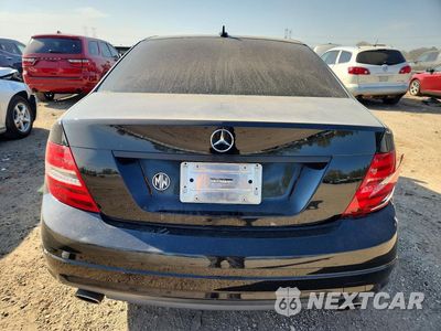 Zdjęcie 6 z 12 samochodu: 2011 MERCEDES-BENZ C 300 4MATIC VIN:WDDGF8BB5BR151849 - miniatura