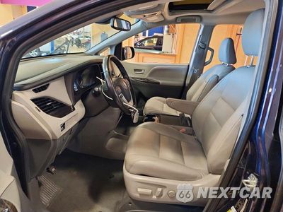 Zdjęcie 7 z 13 samochodu: 2020 TOYOTA SIENNA XLE 8-PASSENGER VIN:5TDYZ3DC4LS028996 - miniatura