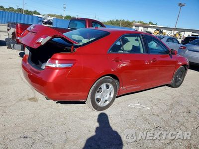 Trzecie zdjęcie samochodu z tyłu: 2010 TOYOTA CAMRY LE VIN:4T4BF3EK4AR009315 - miniatura