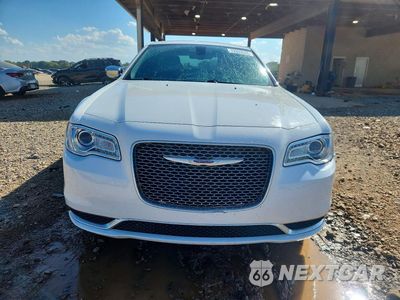 Piąte zdjęcie samochodu w środku: 2019 CHRYSLER 300 TOURING VIN:2C3CCAAG2KH760875 - miniatura