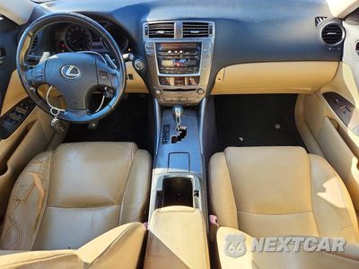 Zdjęcie 8 z 12 samochodu: 2008 LEXUS IS 250 BASE VIN:JTHBK262682068809 - miniatura