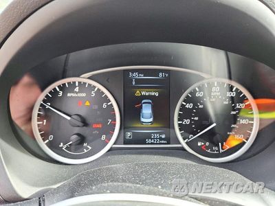 Zdjęcie 9 z 13 samochodu: 2018 NISSAN SENTRA SV VIN:3N1AB7AP9JY257218 - miniatura